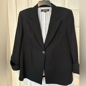 Kasper NWOT Black Fully Lined Blazer With Mid Length Sleeves